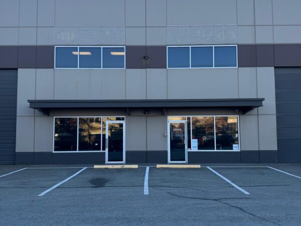 INDUSTRIAL UNIT FOR SUB-LEASE