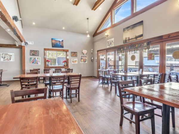 HARRISON HOT SPRINGS RESTAURANT